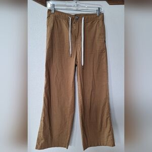 Vuori Womens Ribstop Wide Leg Cropped Hiking Pants. Tobacco. Size S